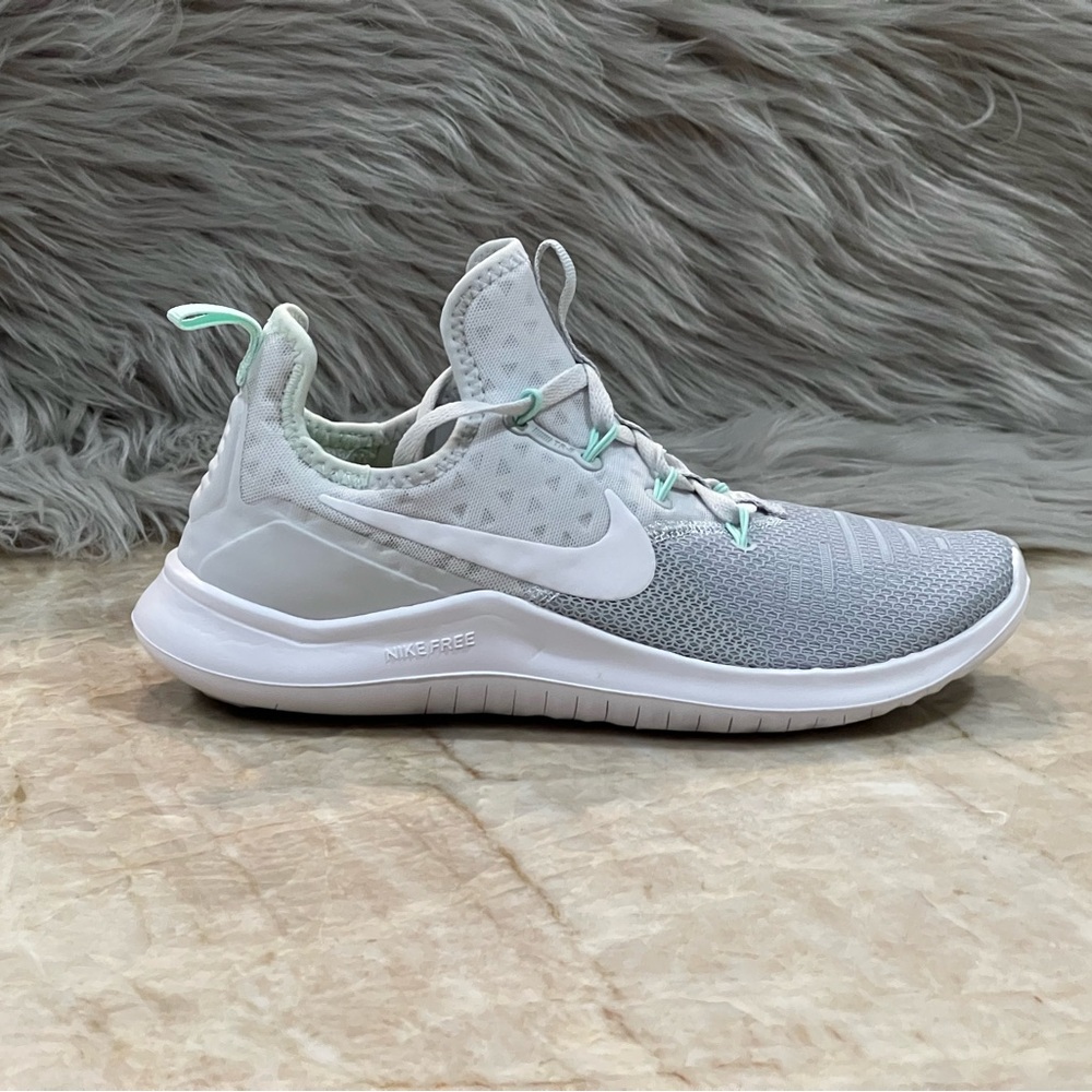 Nike Free TR 8 'Pure Platinum
Igloo' Women Size 5